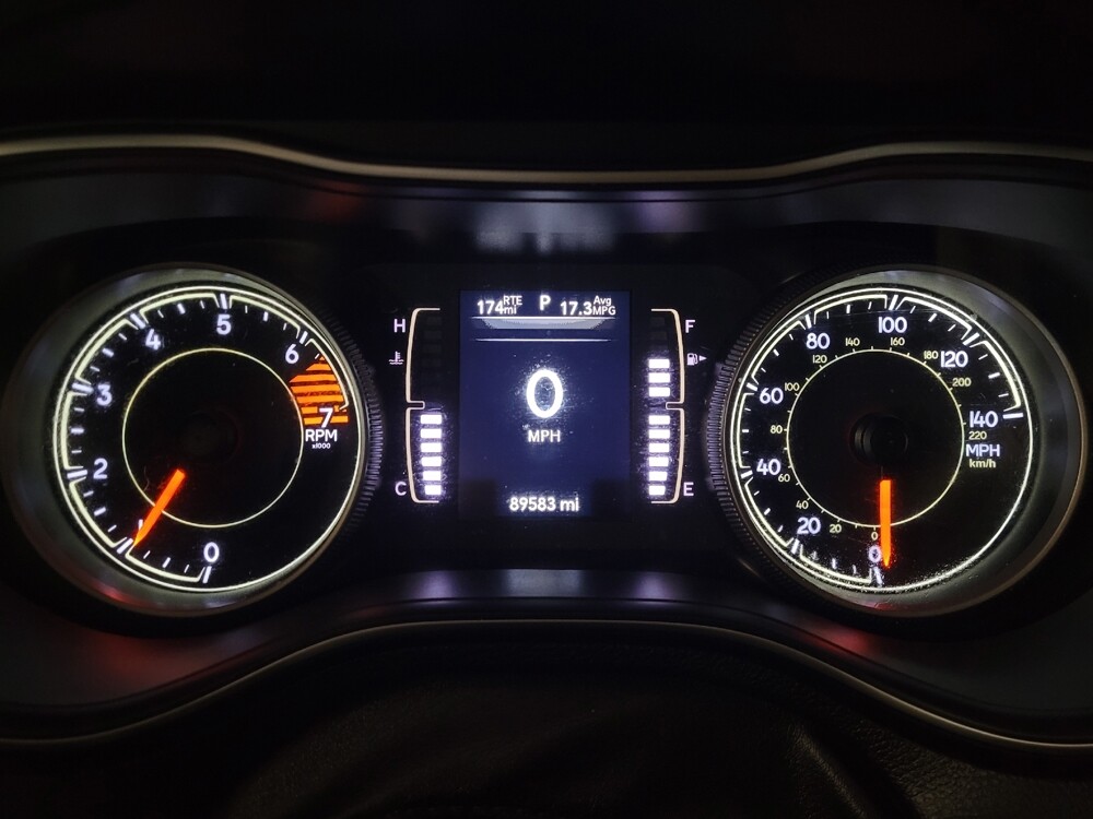 2019 Jeep Cherokee in Orlando, FL 32808 - 18114931 23