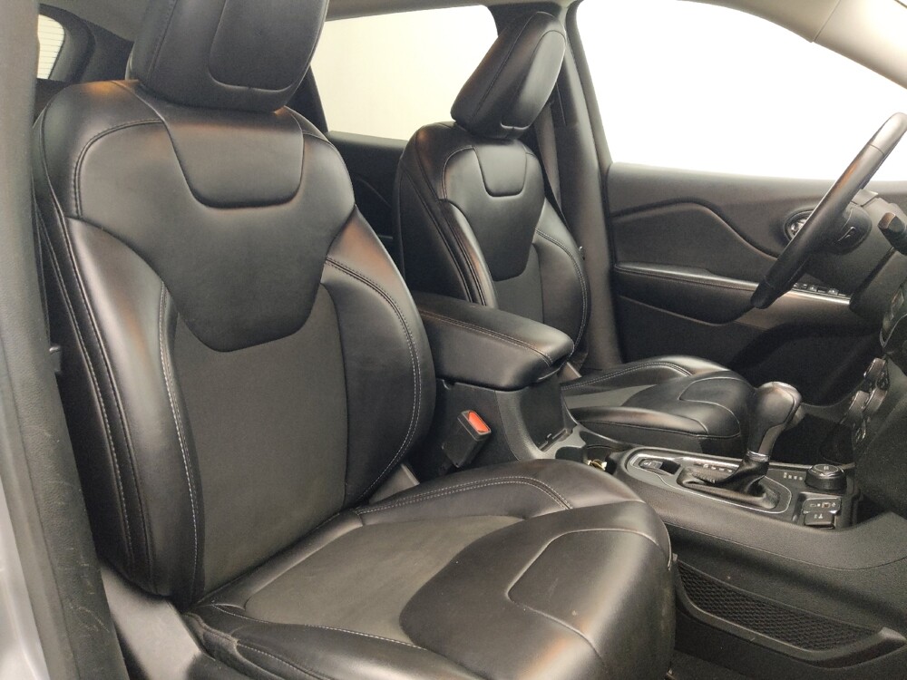 2019 Jeep Cherokee in Orlando, FL 32808 - 18114931 21