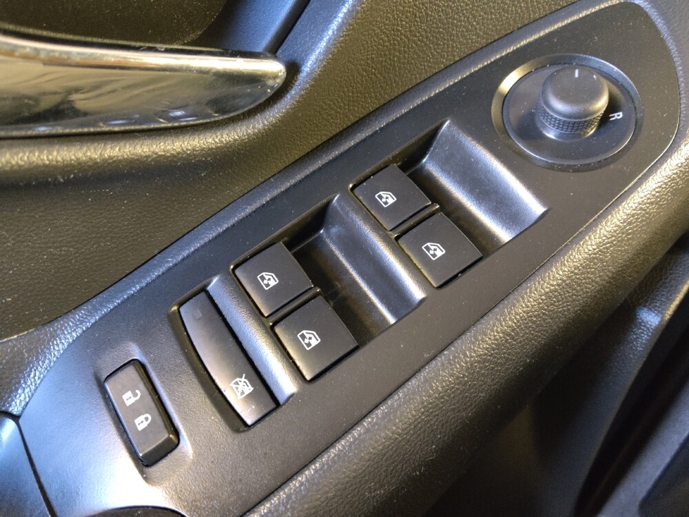 2020 Chevrolet Trax in Live Oak, TX 78233 - 18114939 27