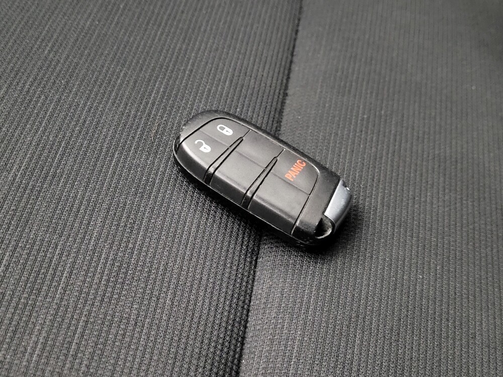 2017 Jeep Grand Cherokee in Tucson, AZ 85705 - 18114964 32