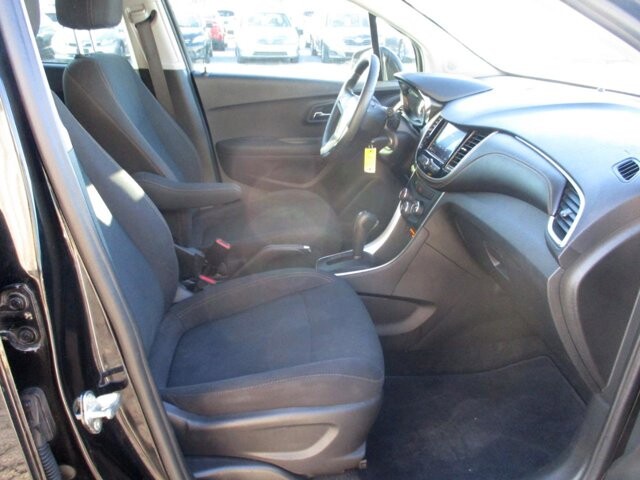 2020 Chevrolet Trax in Oak Grove, MO 64075 - 18114967 10