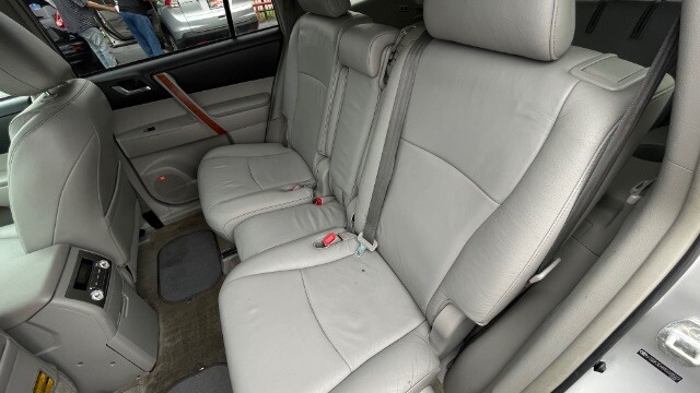 2010 Toyota Highlander in Dallas, TX 75228 - 18114983 14