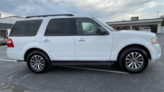 2017 Ford Expedition in Dallas, TX 75228 - 18114987 4