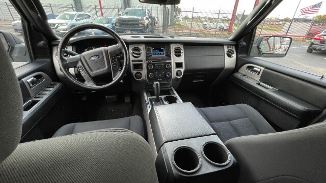 2017 Ford Expedition in Dallas, TX 75228 - 18114987 16