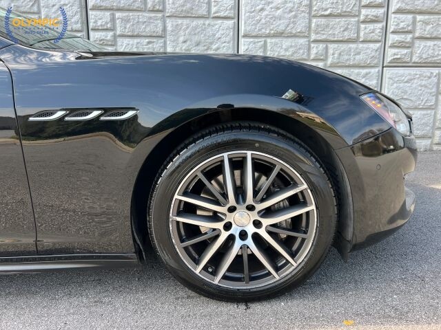2018 Maserati Ghibli in Decatur, GA 30032 - 18114991 11
