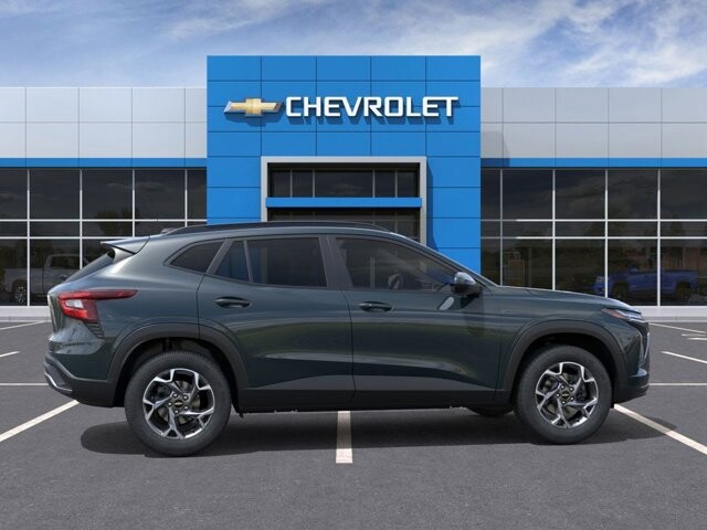 2026 Chevrolet Trax in Burlington, WI 53105 - 18115001 5