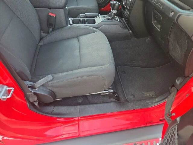 2020 Jeep Wrangler in Greenville, SC 29607 - 18115012 20