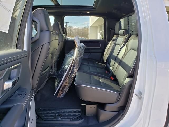 2026 RAM 1500 in Bedford, OH 44146 - 18115015 8