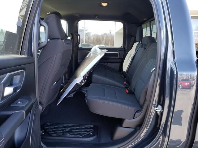 2026 RAM 1500 in Bedford, OH 44146 - 18115016 7