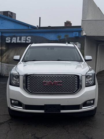 2017 GMC Yukon XL in Eastpointe, MI 48021 - 18115020 3