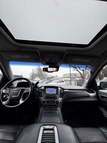 2017 GMC Yukon XL in Eastpointe, MI 48021 - 18115020 6