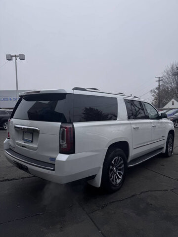 2017 GMC Yukon XL in Eastpointe, MI 48021 - 18115020 5