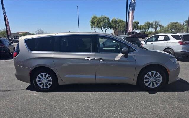 2018 Chrysler Pacifica in Mesa, AZ 85212 - 18115024 3