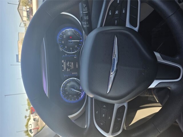 2018 Chrysler Pacifica in Mesa, AZ 85212 - 18115024 16