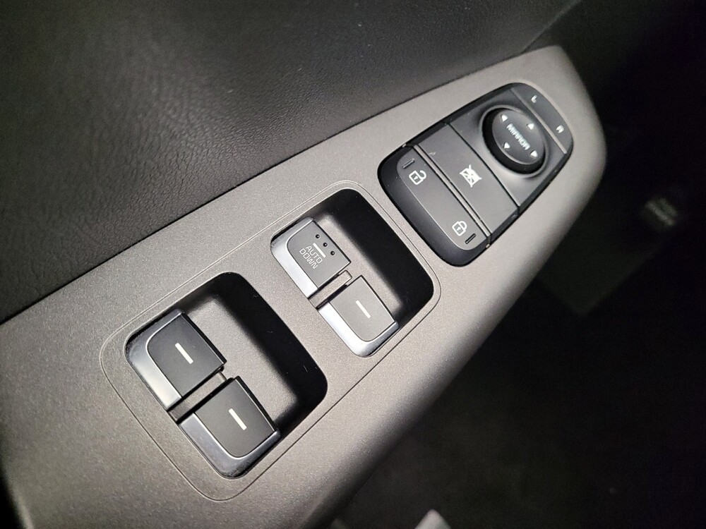 2020 Kia Sportage in Riverside, CA 92504 - 18115026 27