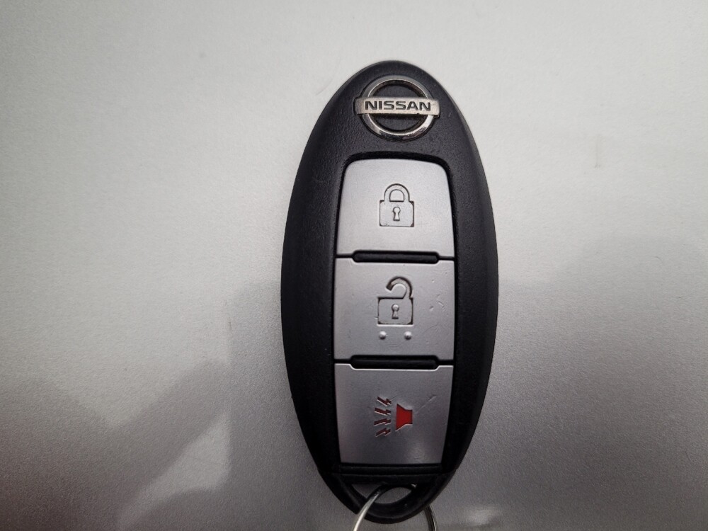 2015 Nissan Rogue in Riverside, CA 92504 - 18115027 32