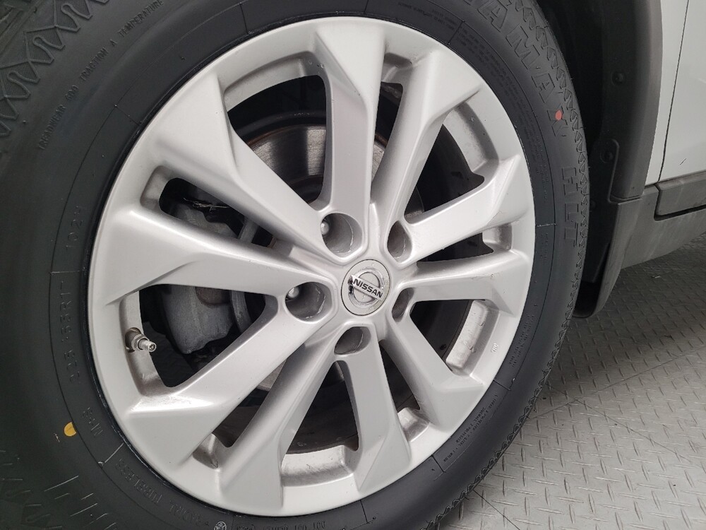 2015 Nissan Rogue in Riverside, CA 92504 - 18115027 31