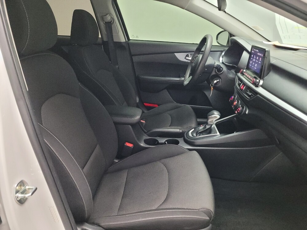 2023 Kia Forte in Sacramento, CA 95821 - 18115028 21
