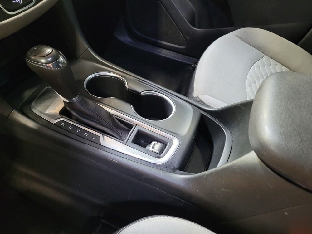 2020 Chevrolet Equinox in Riverside, CA 92504 - 18115030 26