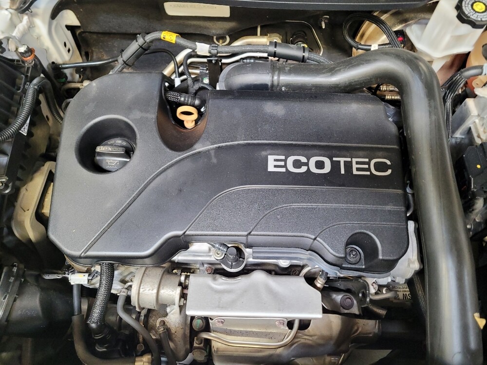 2020 Chevrolet Equinox in Riverside, CA 92504 - 18115030 30