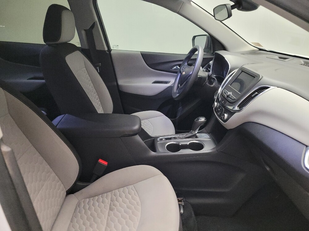 2020 Chevrolet Equinox in Riverside, CA 92504 - 18115030 21