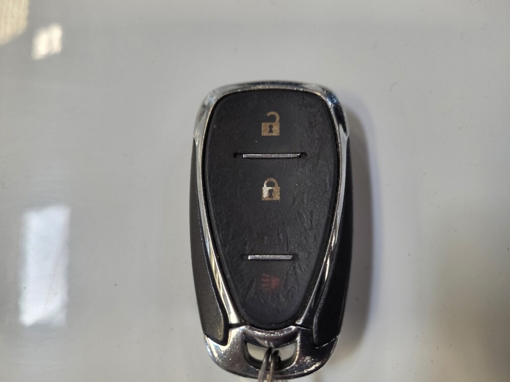 2020 Chevrolet Equinox in Riverside, CA 92504 - 18115030 32