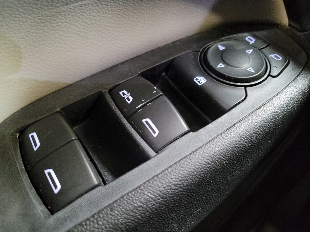 2020 Chevrolet Equinox in Riverside, CA 92504 - 18115030 27