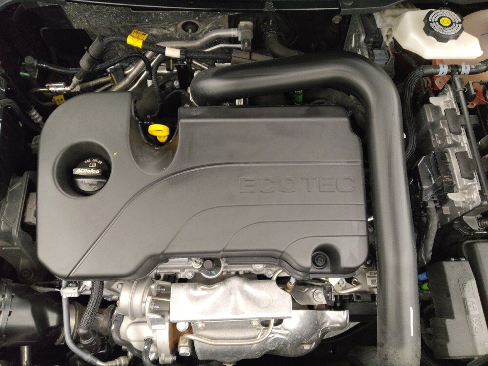 2024 Chevrolet Equinox in Lakewood, CO 80215 - 18115032 30