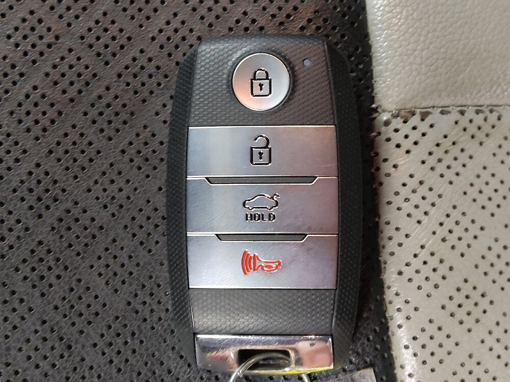 2019 Kia Optima in El Paso, TX 79907 - 18115049 32