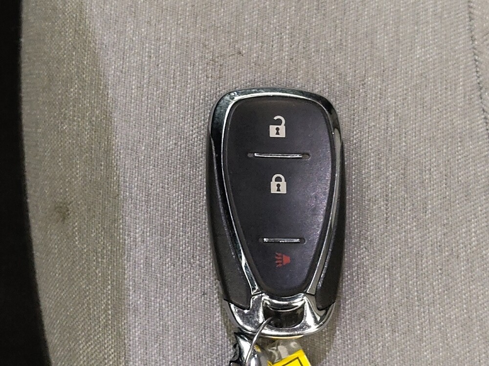 2022 Chevrolet Equinox in El Paso, TX 79907 - 18115052 32