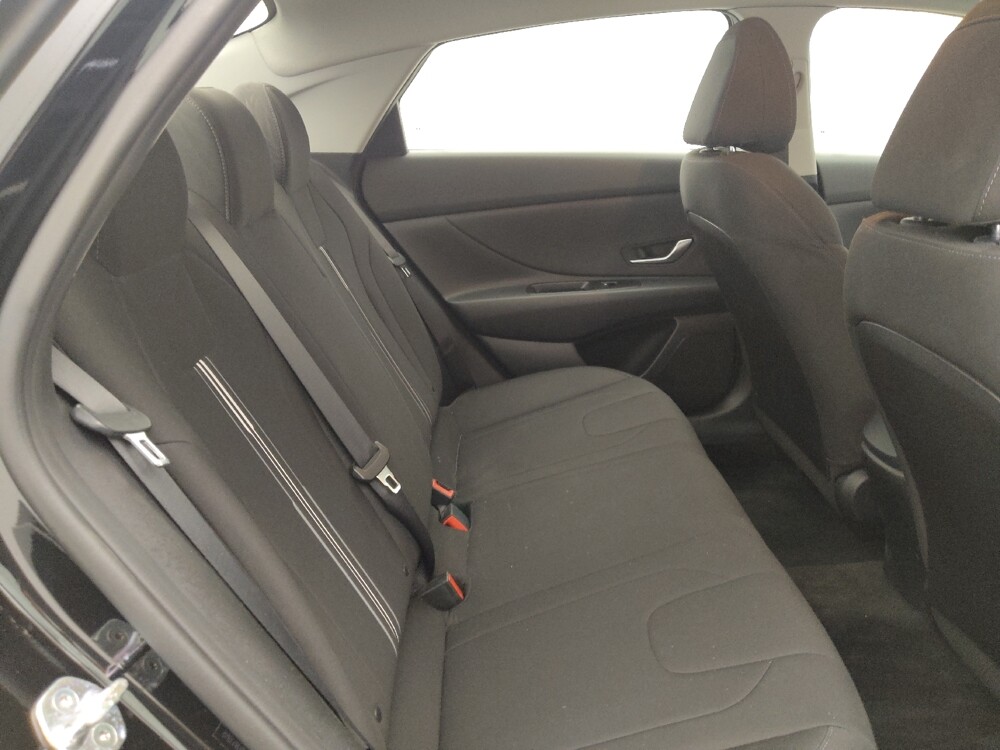 2022 Hyundai Elantra in Fort Myers, FL 33907 - 18115070 19