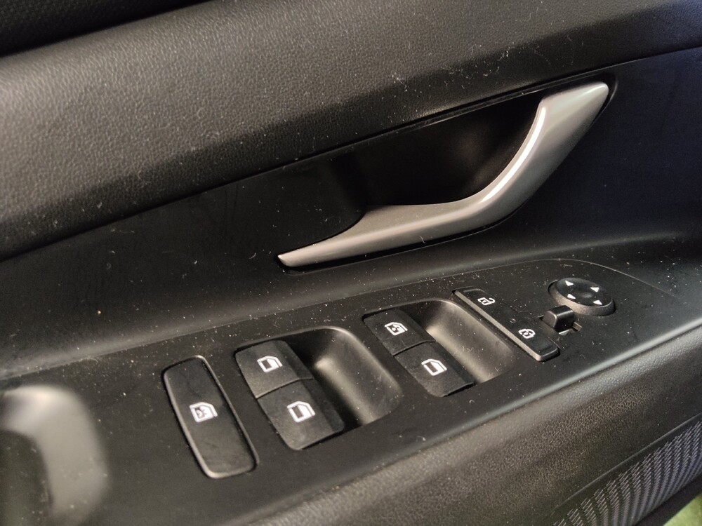 2022 Hyundai Elantra in Fort Myers, FL 33907 - 18115070 27