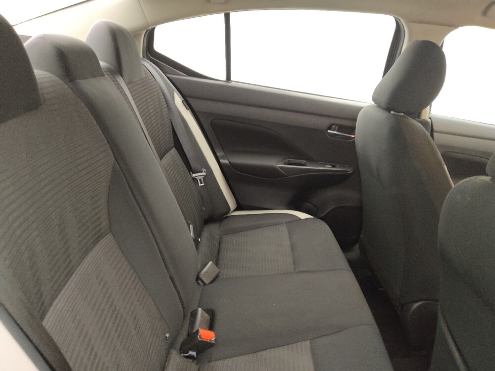 2021 Nissan Versa in Fort Myers, FL 33907 - 18115075 19