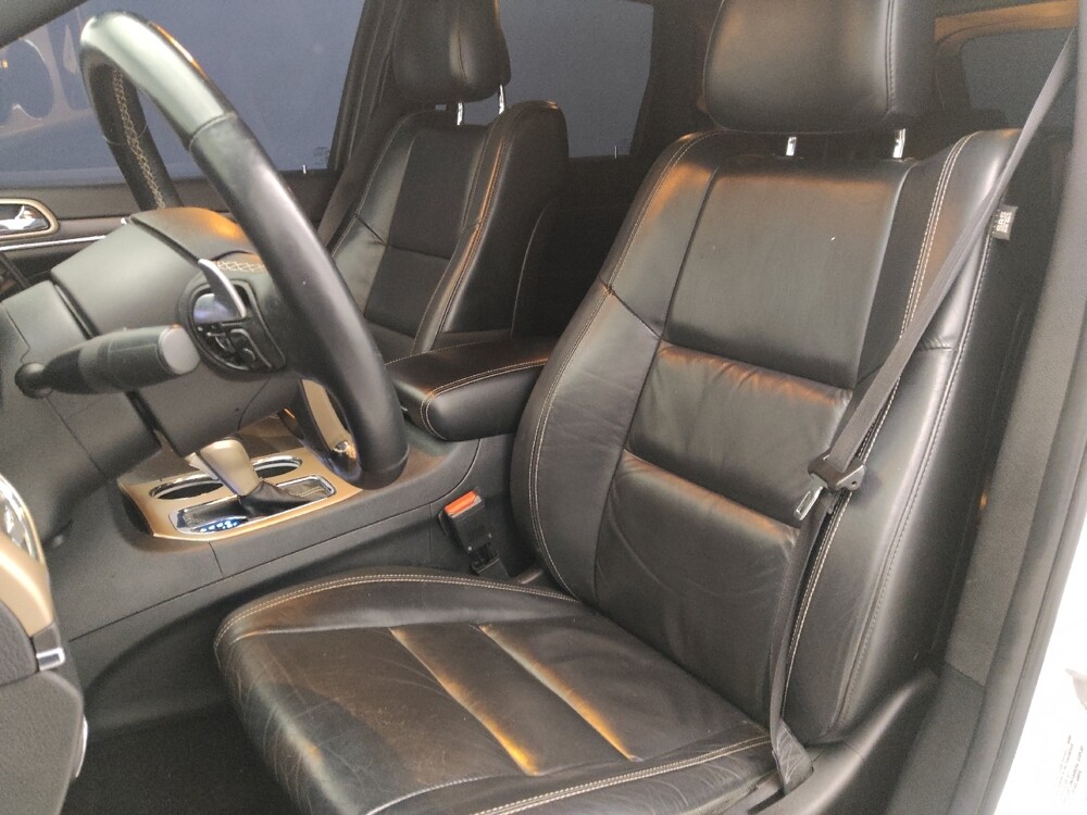 2017 Jeep Grand Cherokee in Gainesville, FL 32609 - 18115086 17