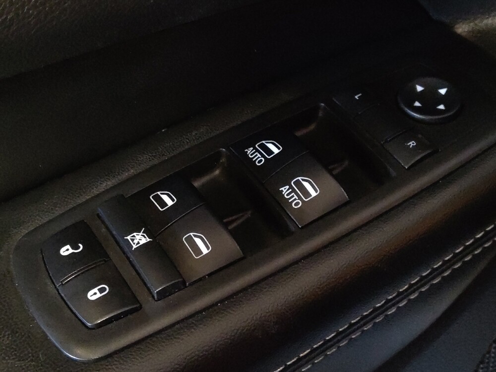 2017 Jeep Grand Cherokee in Gainesville, FL 32609 - 18115086 27