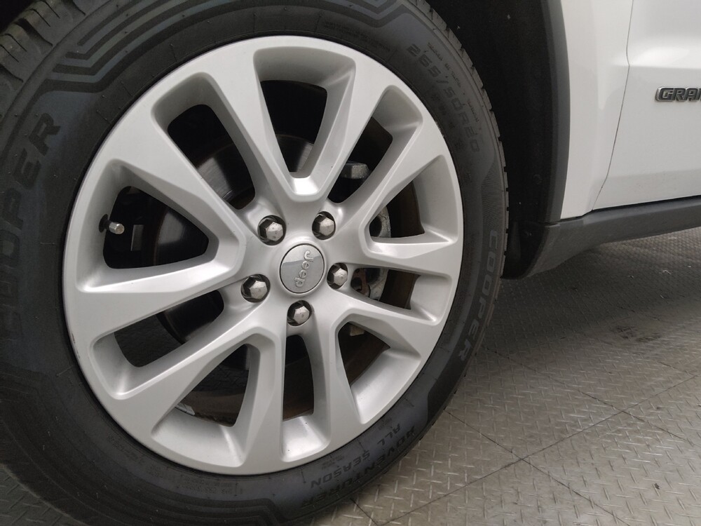 2017 Jeep Grand Cherokee in Gainesville, FL 32609 - 18115086 31