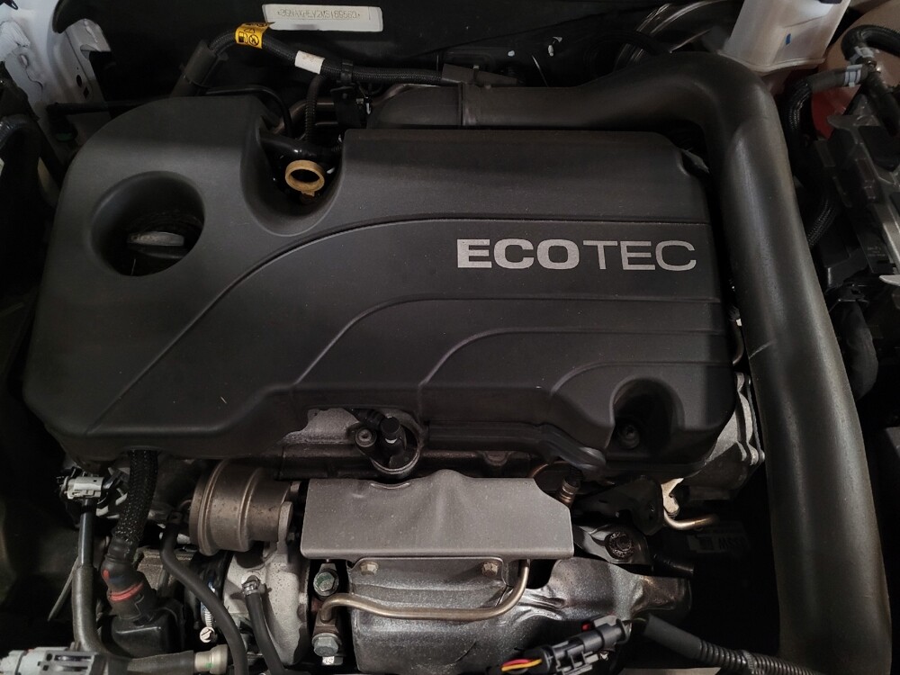 2021 Chevrolet Equinox in Savannah, GA 31419 - 18115088 30