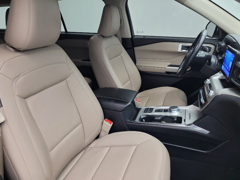 2022 Ford Explorer in Greenville, SC 29607 - 18115095 21