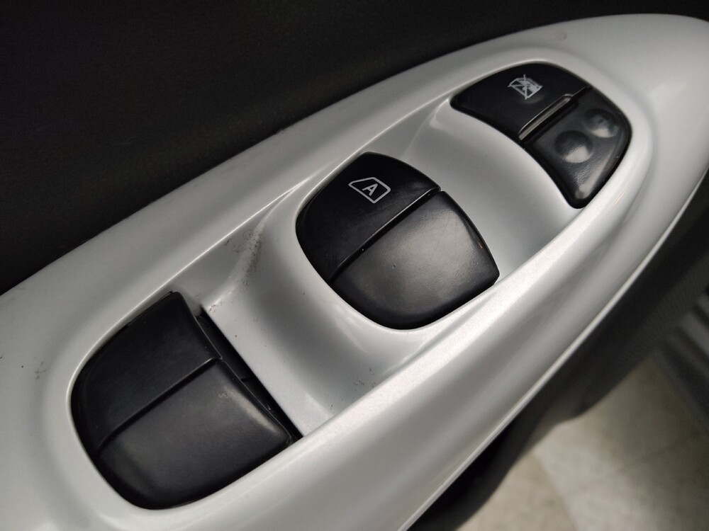 2017 Nissan Juke in Denver, CO 80012 - 18115100 27