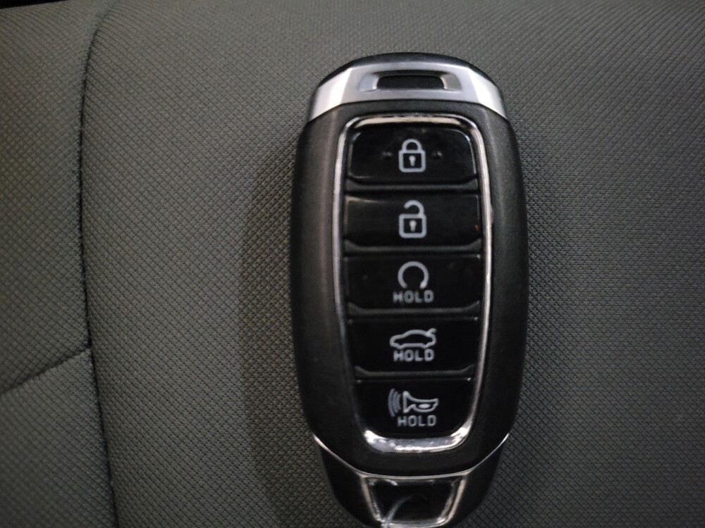 2023 Hyundai Elantra in New Castle, DE 19720 - 18115115 32