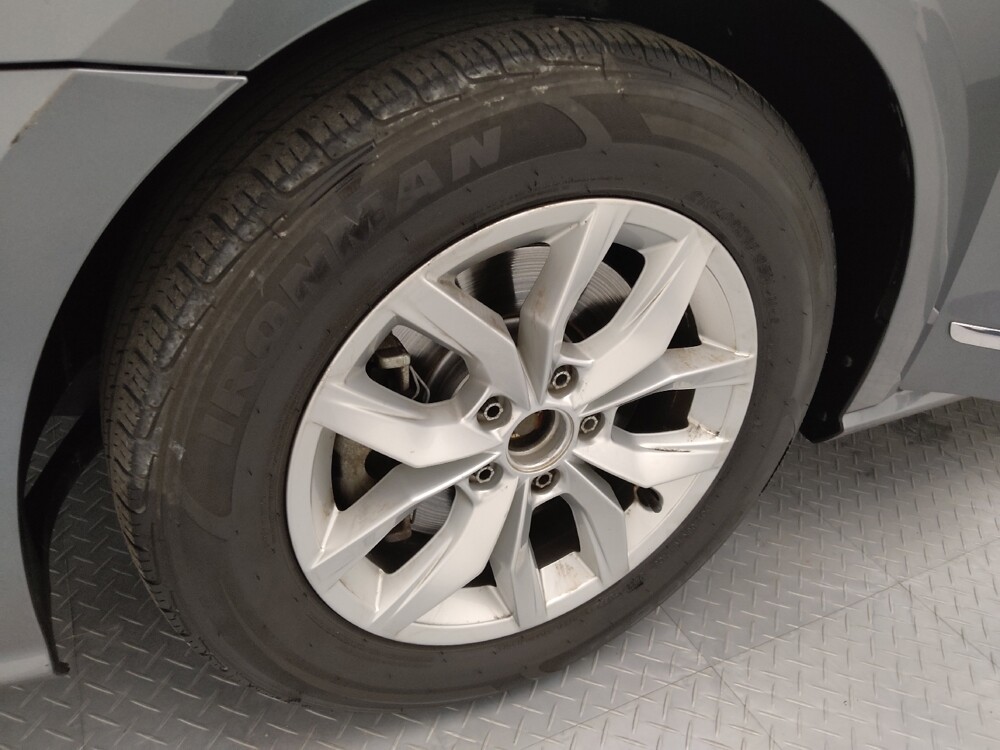 2016 Volkswagen Passat in St. Louis, MO 63136 - 18115121 31