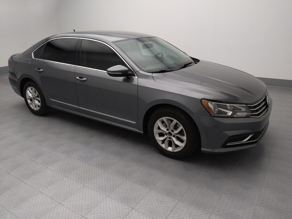 2016 Volkswagen Passat in St. Louis, MO 63136 - 18115121 11