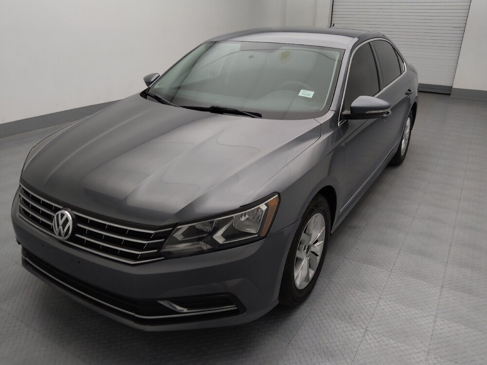 2016 Volkswagen Passat in St. Louis, MO 63136 - 18115121 15