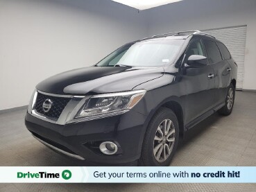 2015 Nissan Pathfinder in Taylor, MI 48180