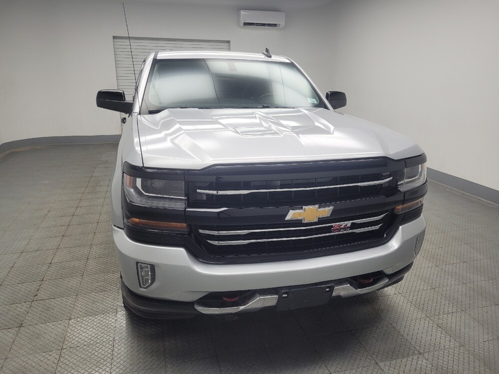2017 Chevrolet Silverado 1500 in Indianapolis, IN 46219 - 18115125 14