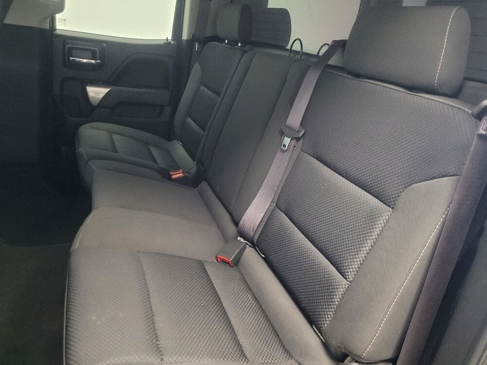 2017 Chevrolet Silverado 1500 in Indianapolis, IN 46219 - 18115125 18