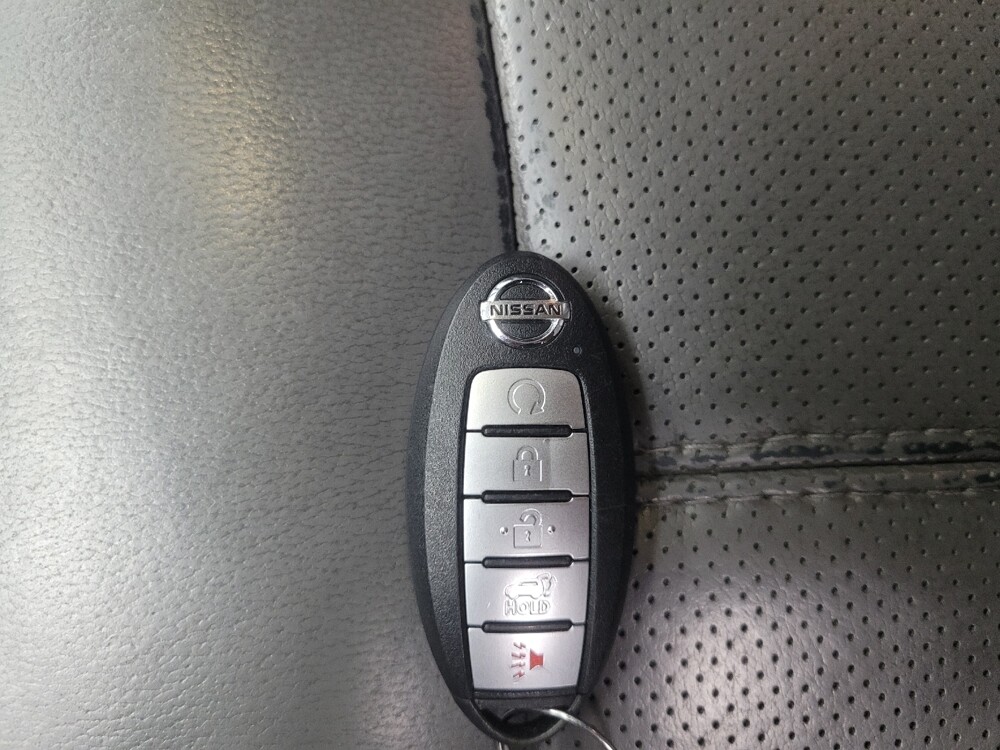 2019 Nissan Pathfinder in Indianapolis, IN 46219 - 18115133 32