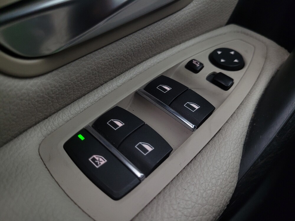 2018 BMW 330e in Indianapolis, IN 46219 - 18115137 27