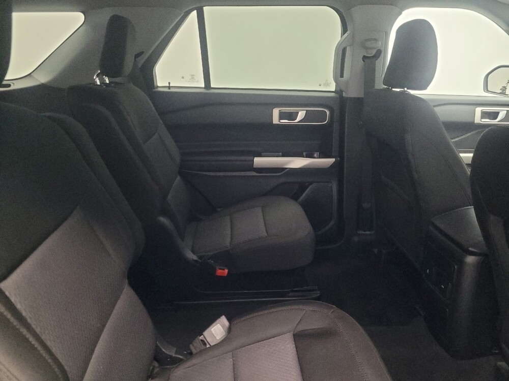 2023 Ford Explorer in Indianapolis, IN 46219 - 18115138 19