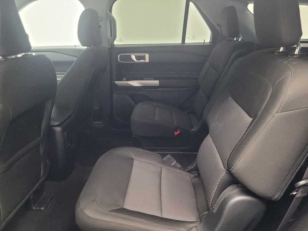 2023 Ford Explorer in Indianapolis, IN 46219 - 18115138 18